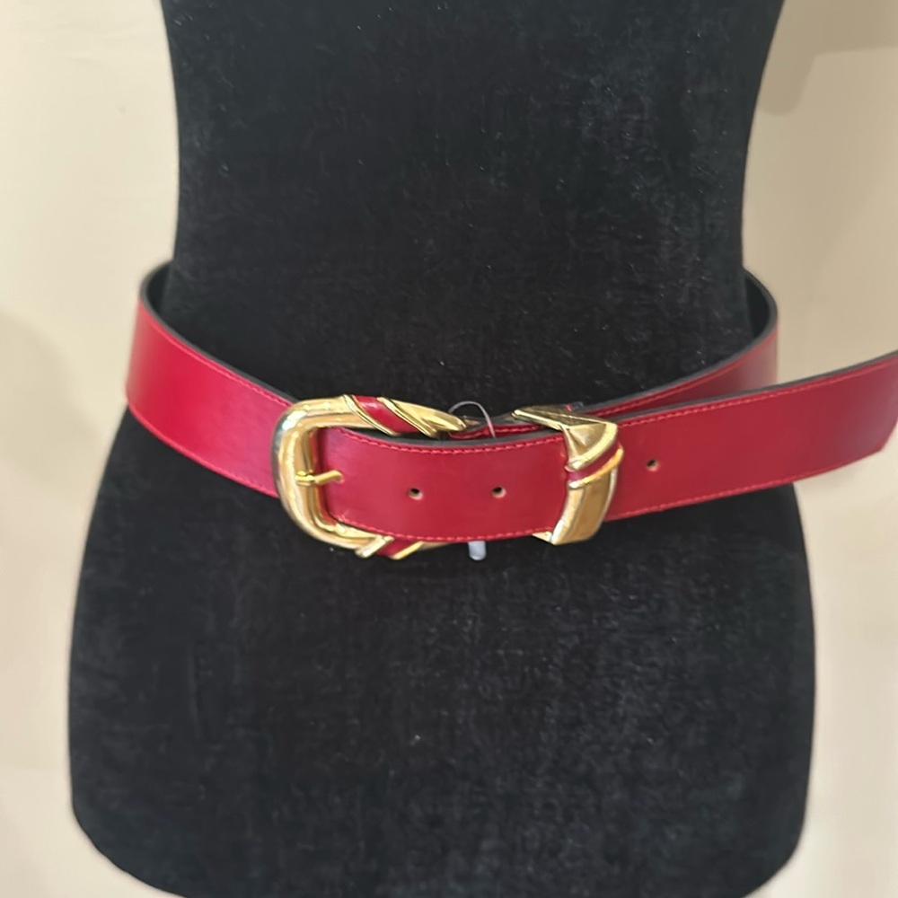 DORA made in Italy genuine leather gorgeous red and gold belt, never worn.